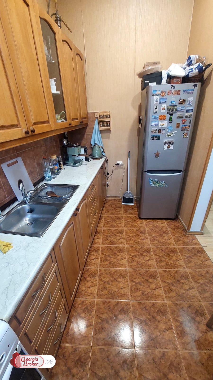 nearly repaired 5-room apartment for sale